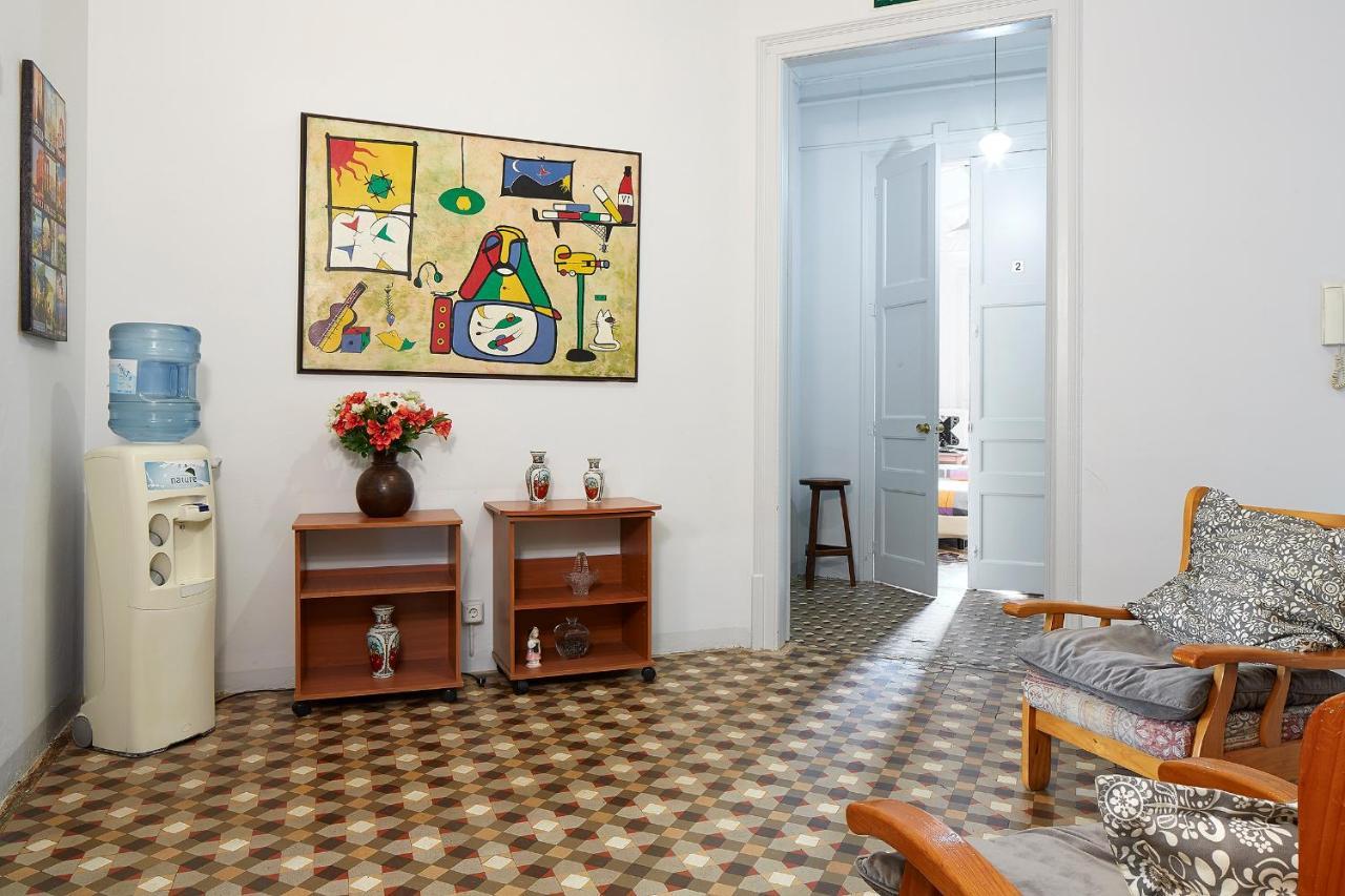 B&B Estudiantes Balmes - Barcelona — Photos 3